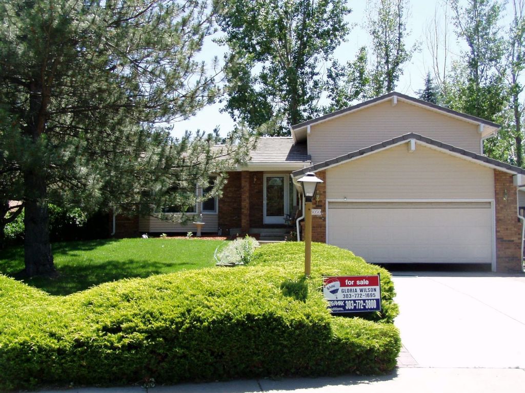 3050 McIntosh Dr, Longmont, CO 80503