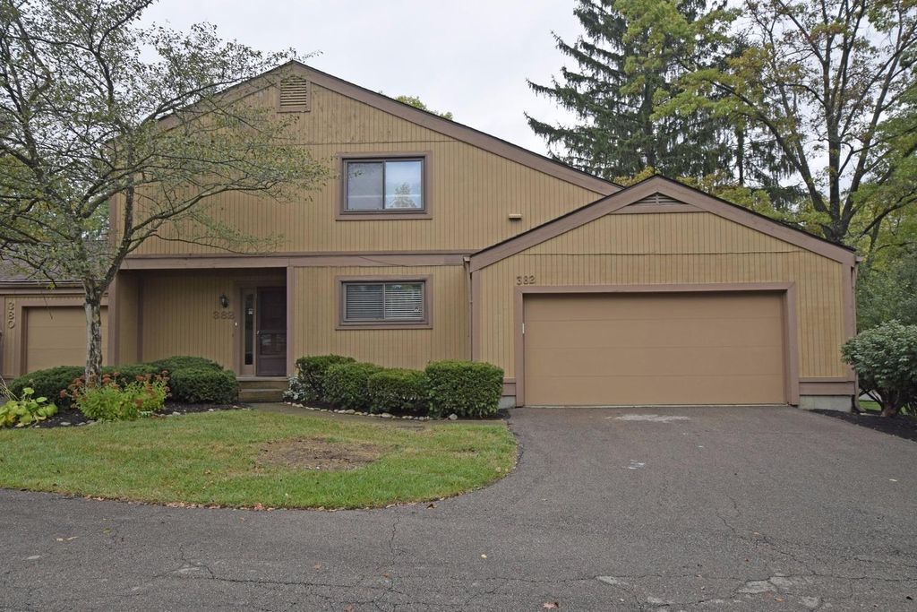 382 Walnut Ln, Mason, OH 45040