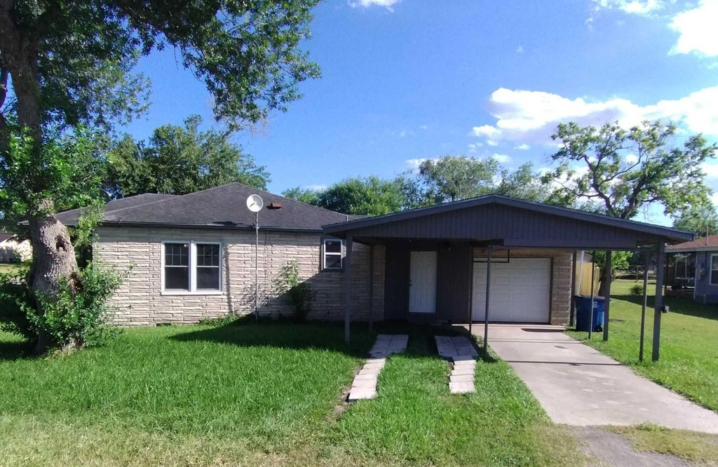 224 E 4th St, TX 78343 Trulia