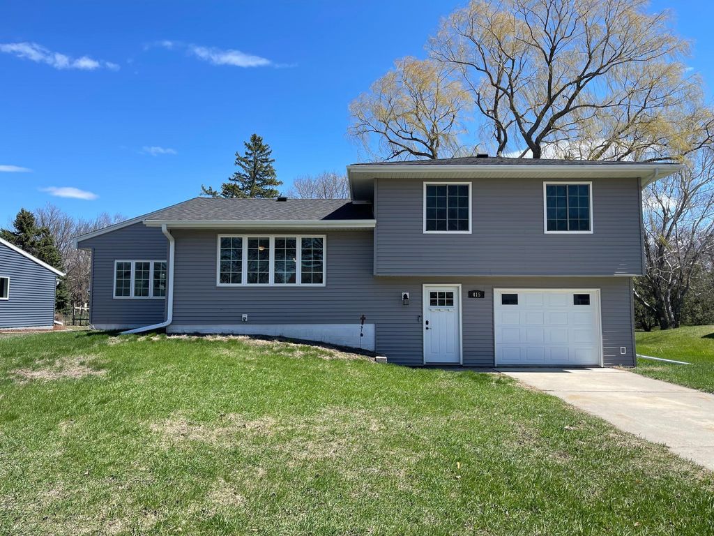415 S  Paffrath Ave, Springfield, MN 56087