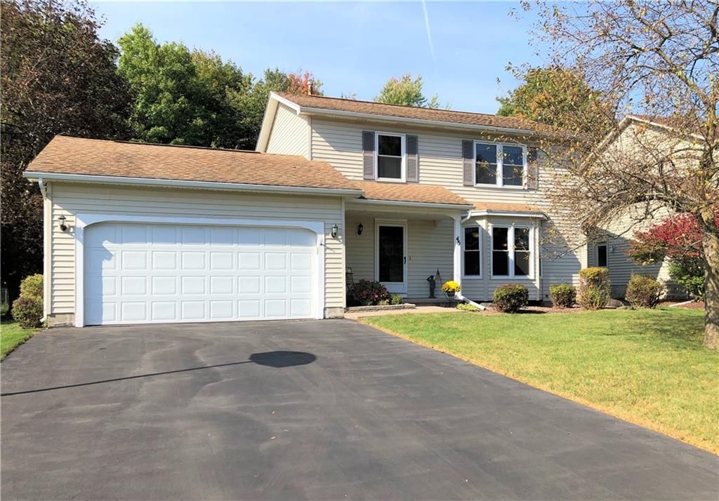 45 Cheshire Ln, Gates, NY 14624