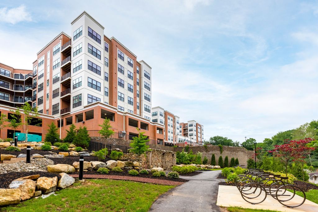 335 Righters Ferry Rd #204, Bala Cynwyd, PA 19004