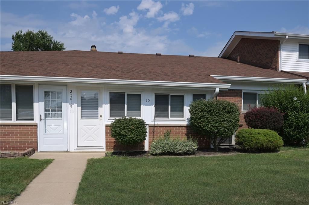 25415 Country Club Blvd 15, North Olmsted, OH 2 Bed, 1 Bath Condo