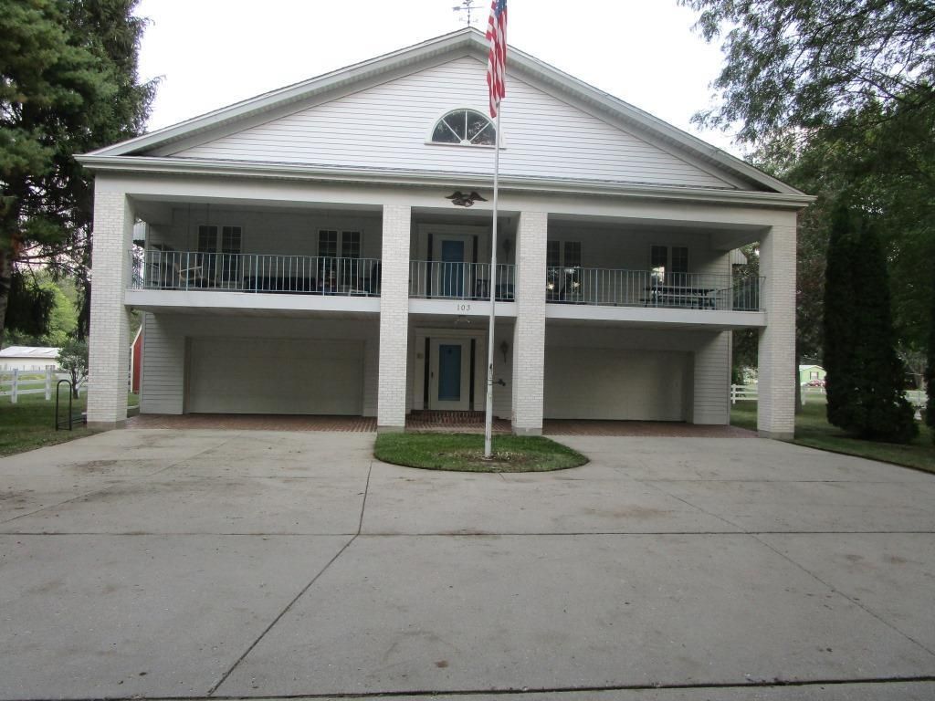 103 Lukesport Dr, Quincy, MI 49082