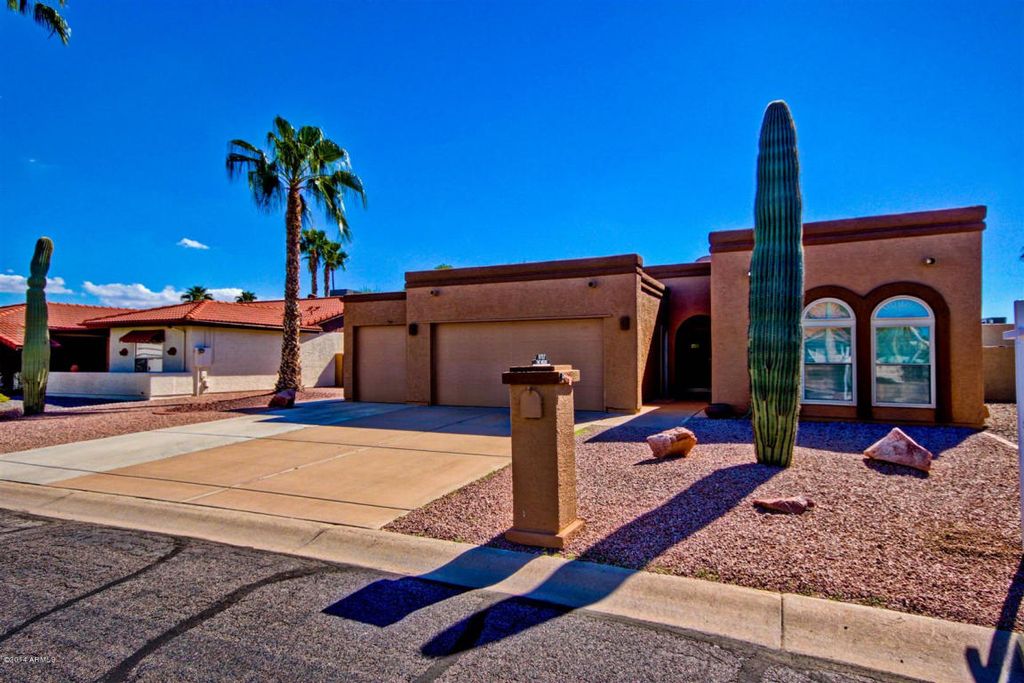 9707 E Sherwood Way, Sun Lakes, AZ 85248