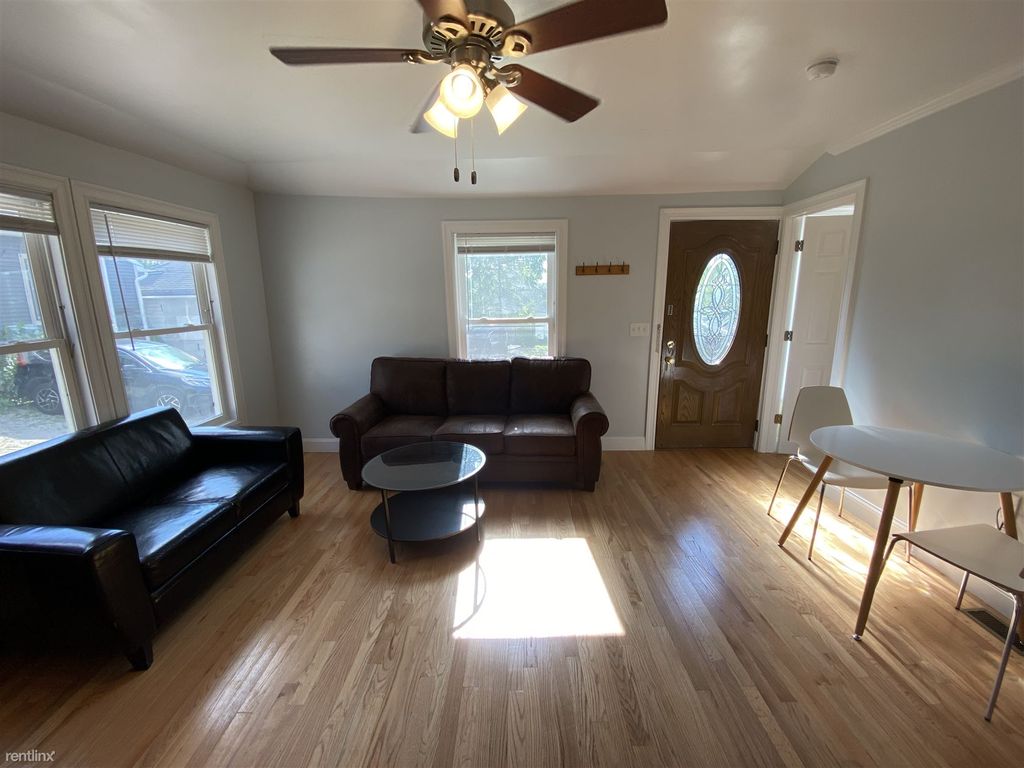 209 N Ashley St #2, Ann Arbor, MI 48104