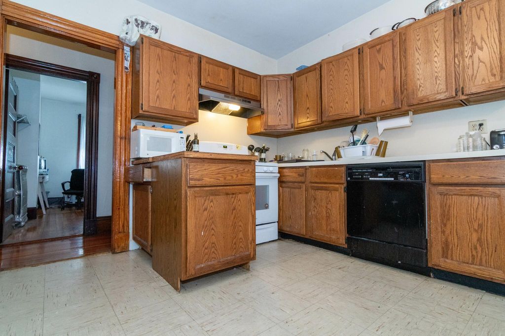 56 Coolidge Rd #1, Allston, MA 02134