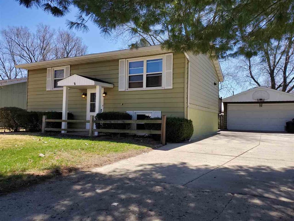 902 Truman Dr, Pekin, IL 61554 Trulia