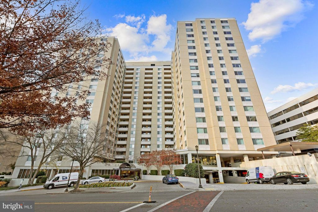 4601 N Park Ave #1518, Chevy Chase, MD 20815