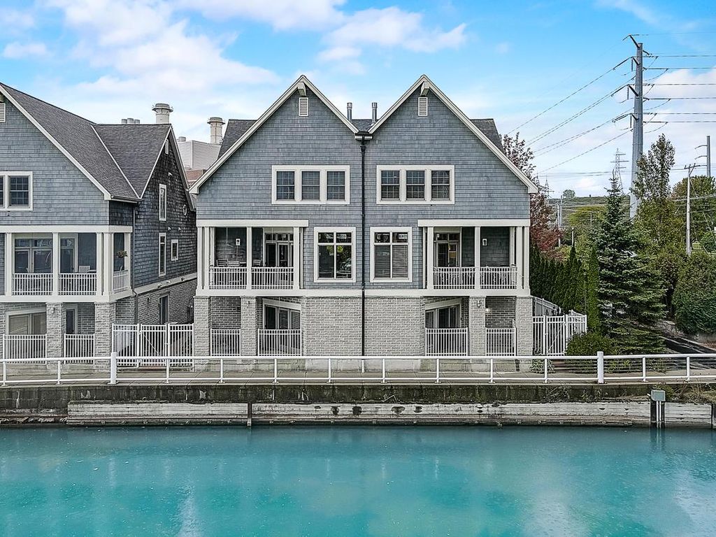 112 S Wisconsin St, Port Washington, WI 53074 Trulia