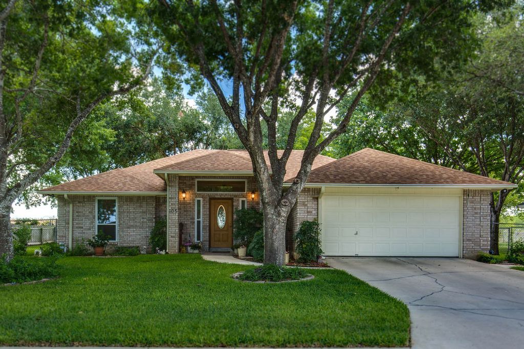 105 Country Ln, Castroville, TX 78009 Trulia