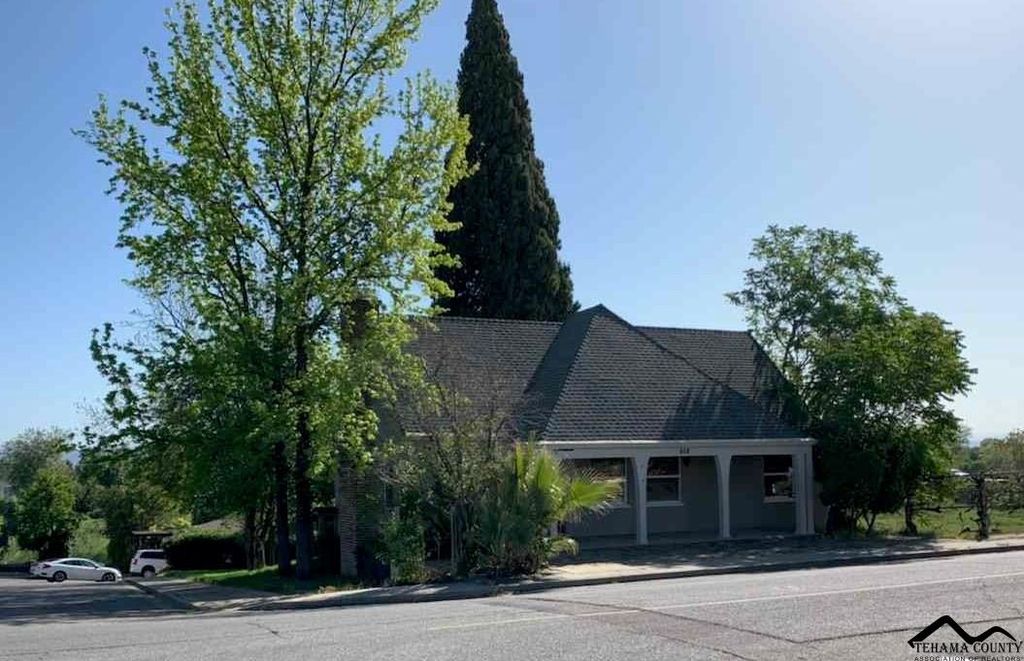 658 Rio St, Red Bluff, CA 96080