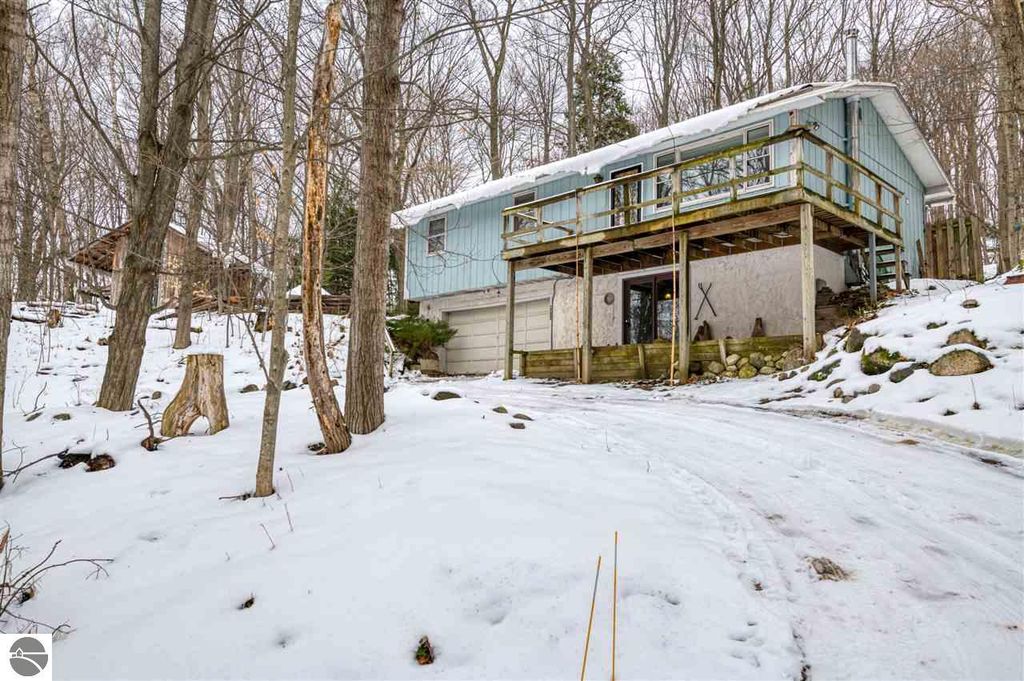 4011 Cedar Run Rd, Traverse City, MI 49684 Trulia