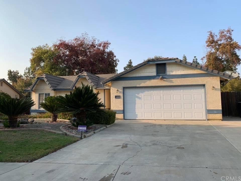 324 Cantebury Dr, Lemoore, CA 93245