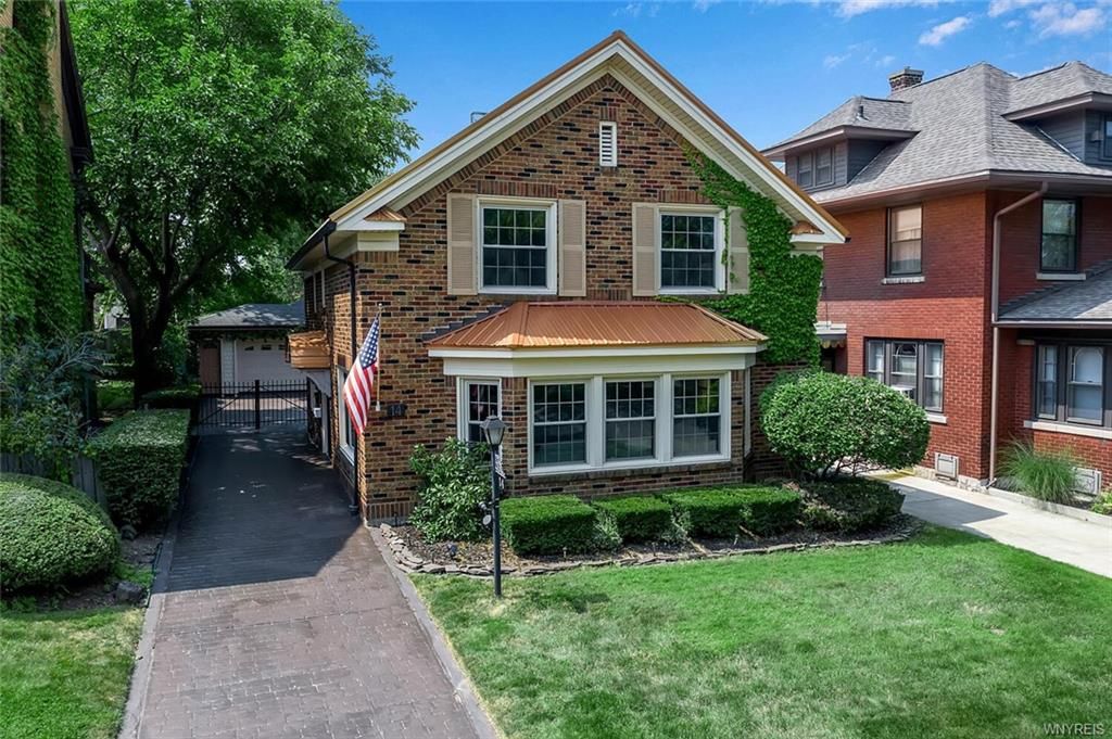 14 Allenhurst Rd, Buffalo, NY 14214