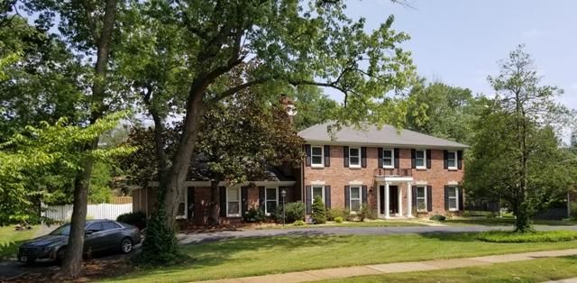 12385 Creekhaven Dr, Saint Louis, MO 63131