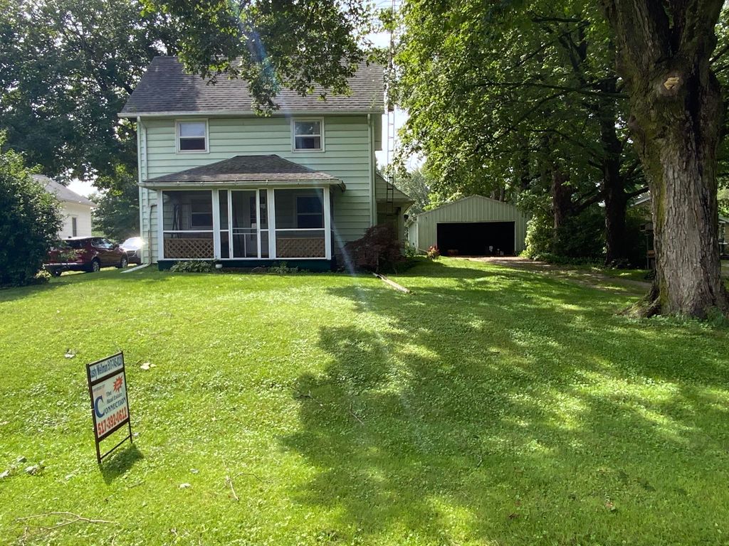 7927 Woodard Rd, Rives Junction, MI 49277