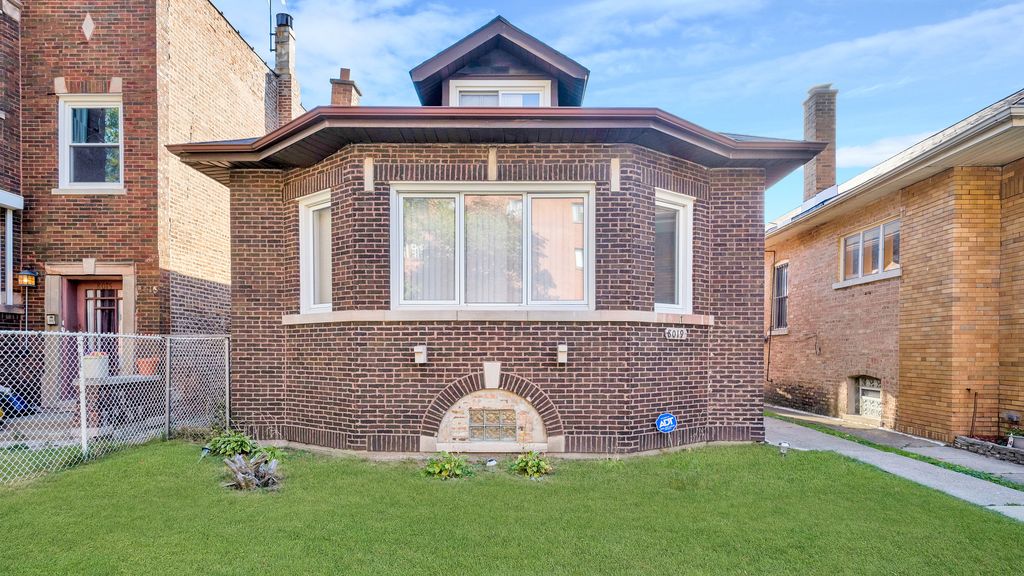 8019 S Crandon Ave, Chicago, IL 60617