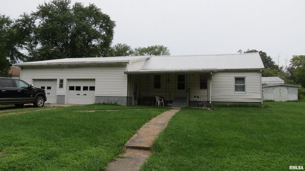 922 E Franklin St, Du Quoin, IL 62832 MLS EB450201 Trulia