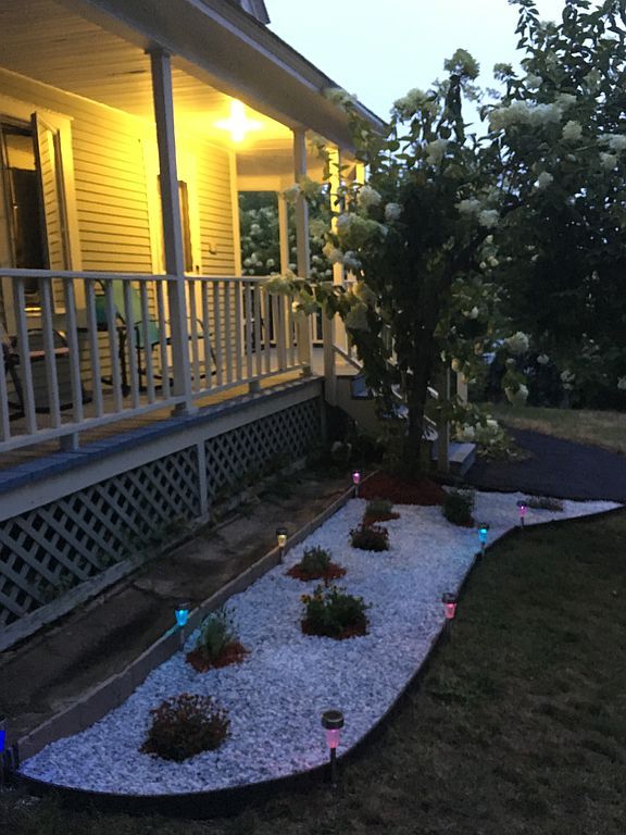 1789 Brown Ave, Manchester, NH 03103