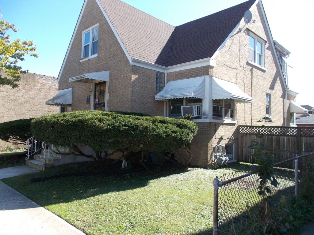 6934 16th St #2, Berwyn, IL 60402