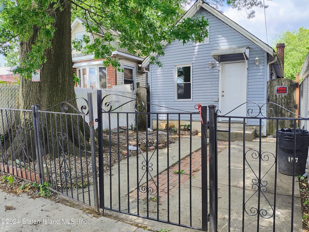 187 Grimsby St, Staten Island, NY 10306 SingleFamily Home for Sale