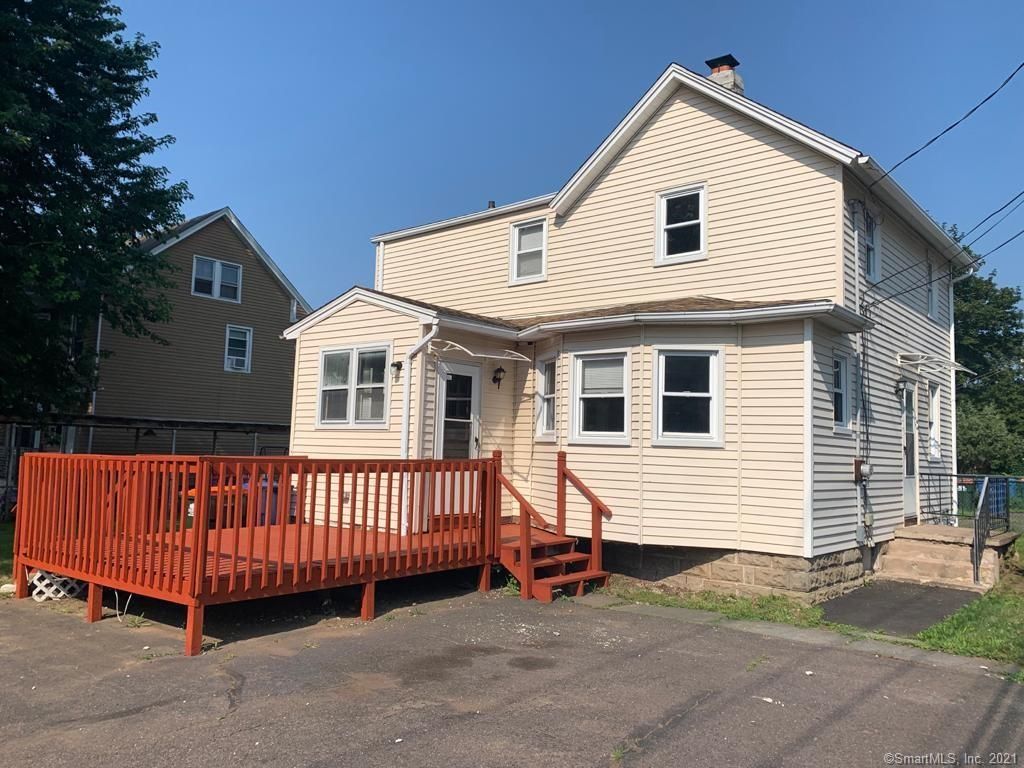 8 Lockwood St, Meriden, CT 06451