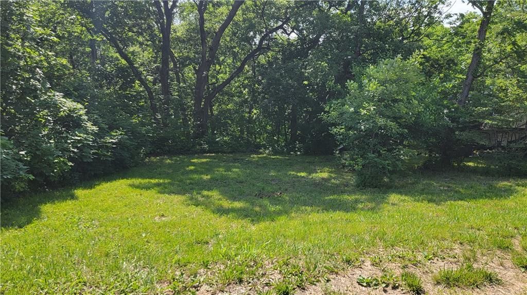237 E Sugar Lake Dr, Mound City, KS 66056 MLS 2438867 Trulia