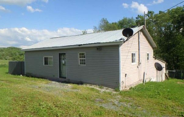 182 Low Grade Rd, Westover, PA 16692