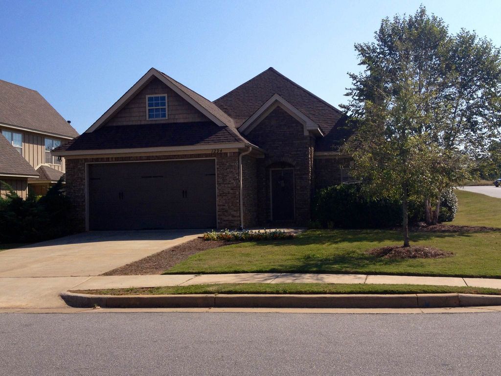 1294 Aubie Dr, Auburn, AL 3 Bed, 2 Bath SingleFamily 1294 Aubie Dr, Auburn, AL 3 Bed, 2 Bath SingleFamily
