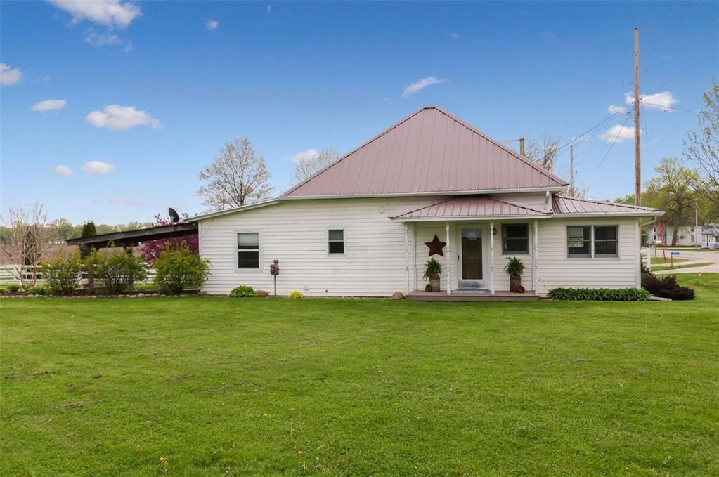 5955 Troy Mills Rd, Troy Mills, IA 52344 Trulia