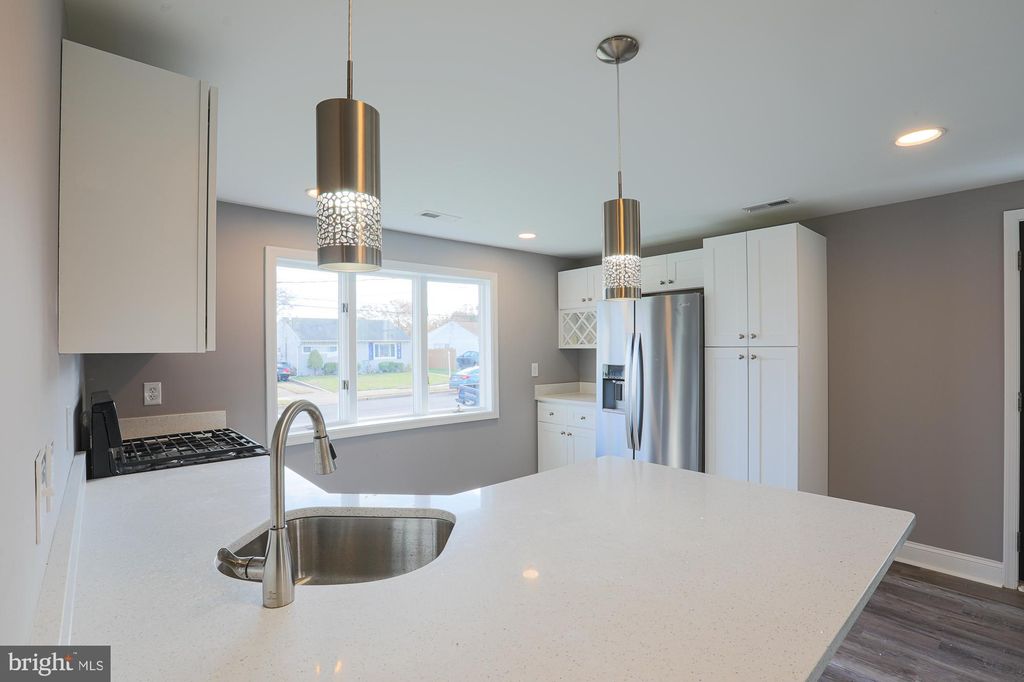 2412 Saratoga Ave, Baltimore, MD 21227