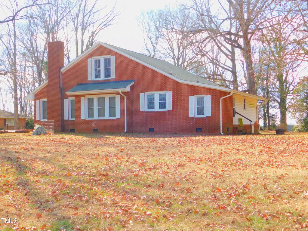 1002 Lake Dr, Siler City, NC 27344 MLS 10013191 Trulia