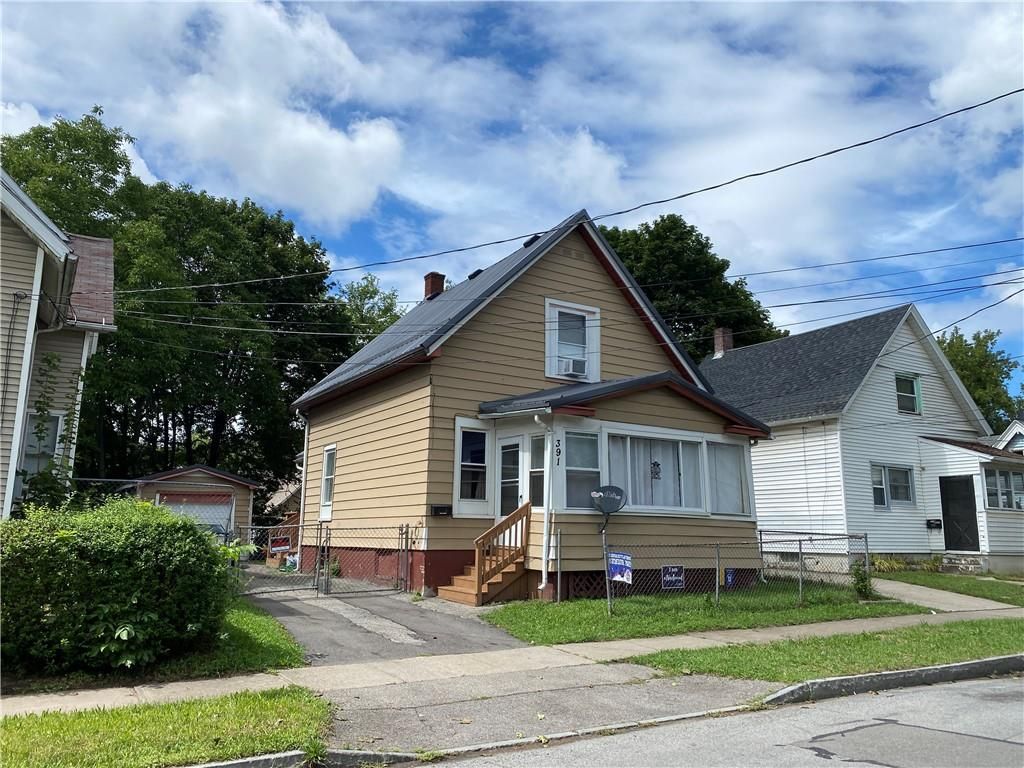 391 1st St, Rochester, NY 14605