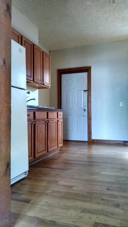 1113 W Patterson Ave #1W, Chicago, IL 60613