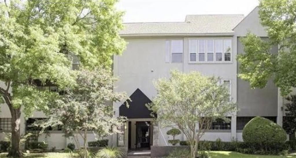 4104 N Hall St #223, Dallas, TX 75219