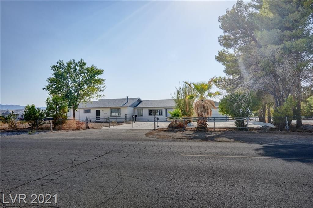 5270 Vicki Ann Rd, Pahrump, NV 89048