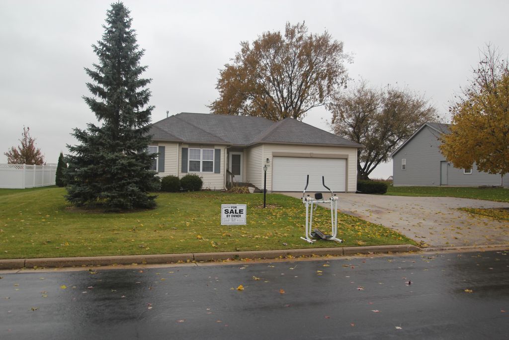 W1025 Snowyowl Ln, Ixonia, WI 53036 Trulia