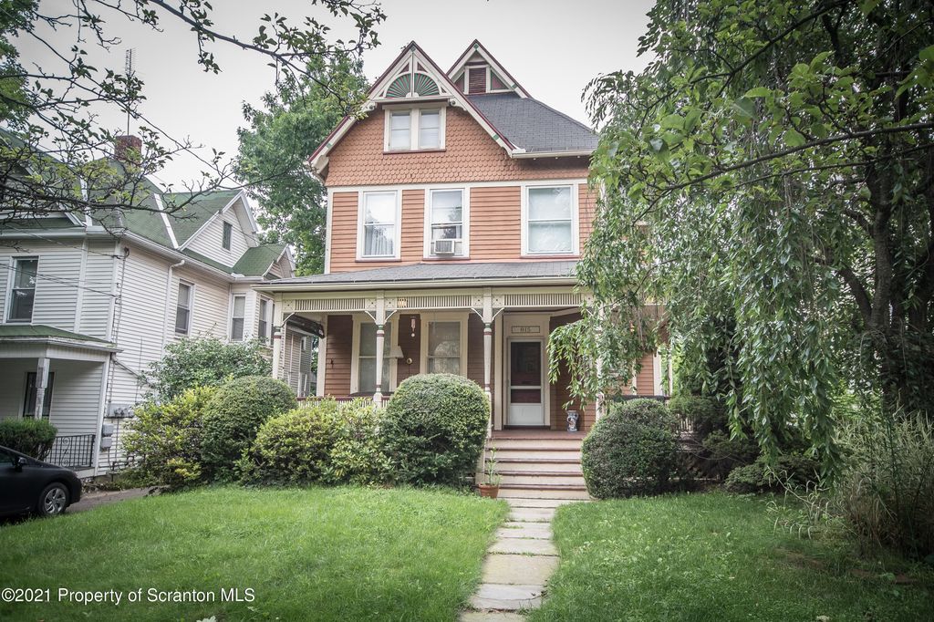 815 Sunset St, Scranton, PA 18509