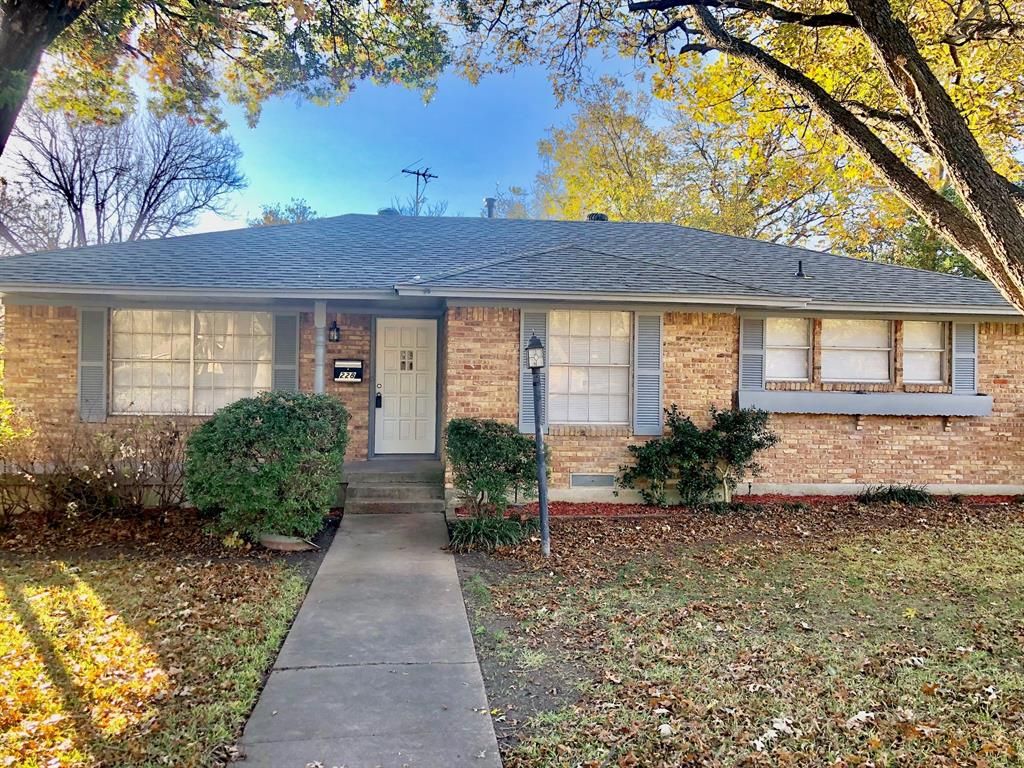 228 Valleyglen Dr, Desoto, TX 75115
