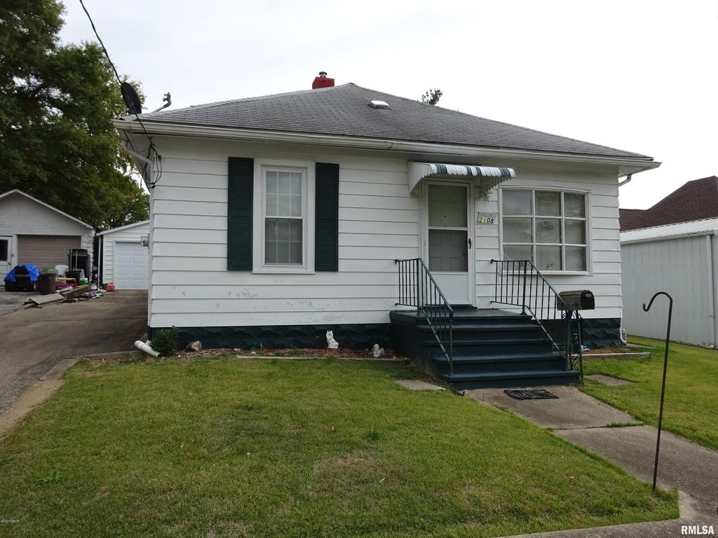 2108 Pine St, Eldorado, IL 62930 Trulia