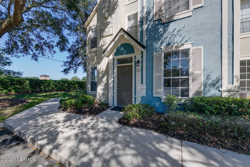 13700 Richmond Park Dr N #1301, Jacksonville, FL 32224