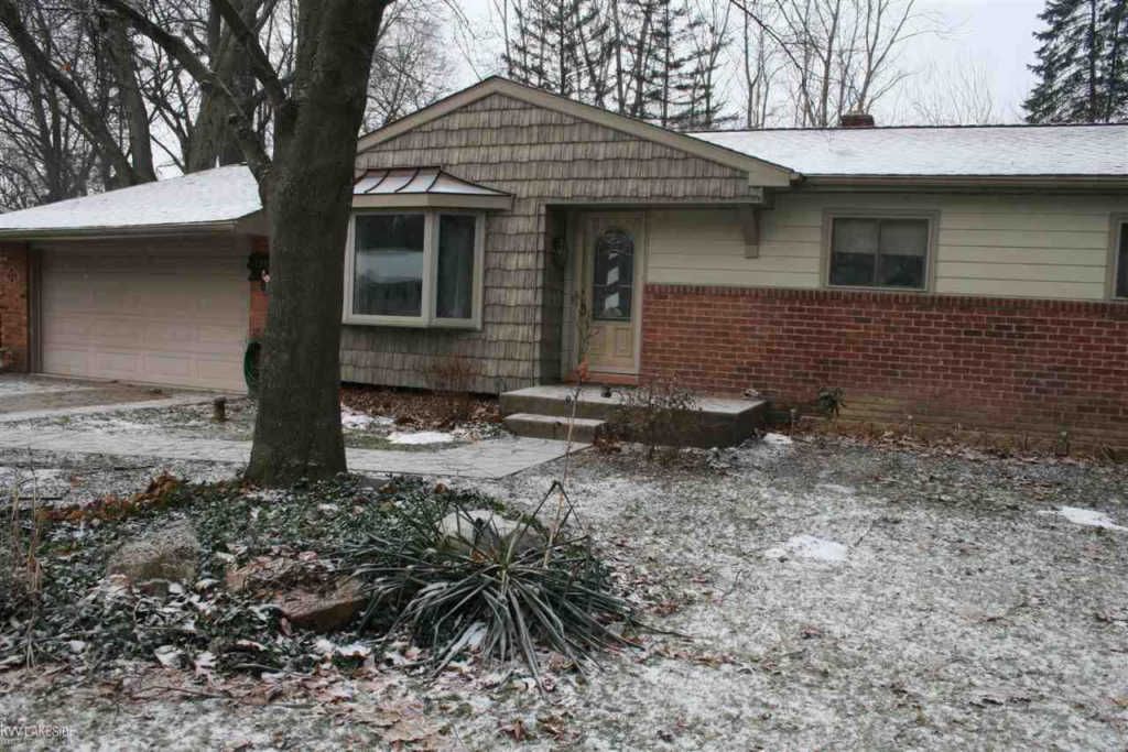 1351 Flamingo, Wixom, MI 48393 Trulia