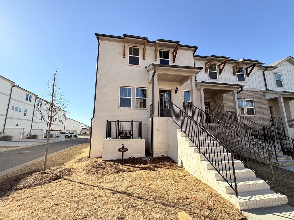 2606 Devon Vale Pl, Lawrenceville, GA 30044