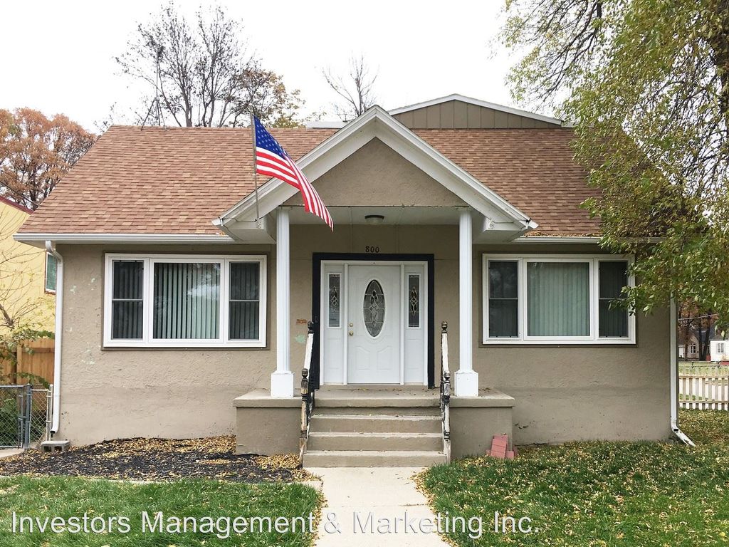 800 4th Ave NW, Minot, ND 3 Bed, 2 Bath SingleFamily Home 19 Photos Trulia