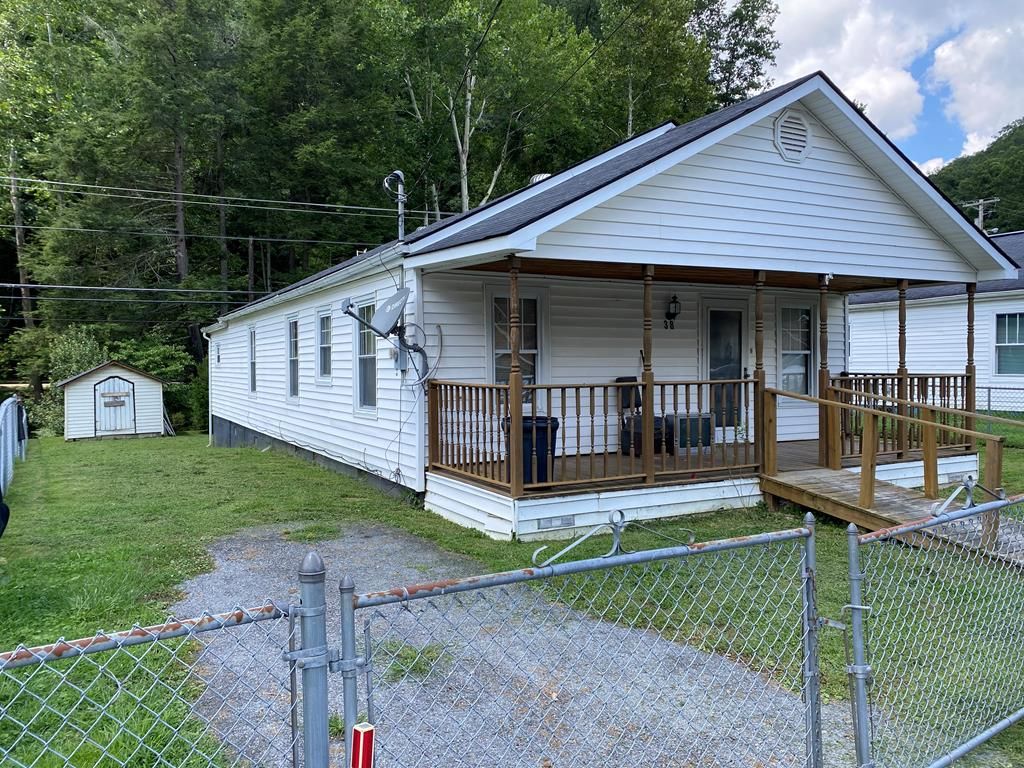 38 Central St, Oceana, WV 24870 Trulia
