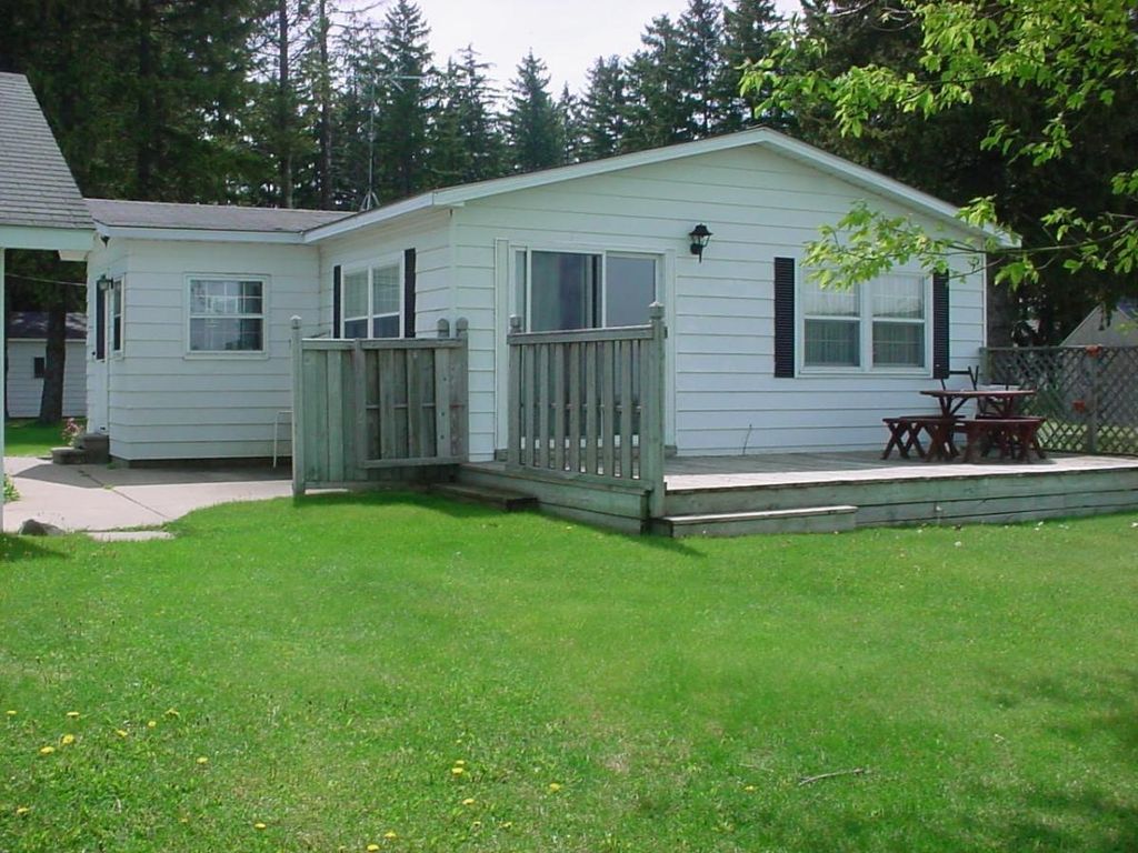 1282 S Lakeshore Dr, Lake City, MI 49651 Trulia