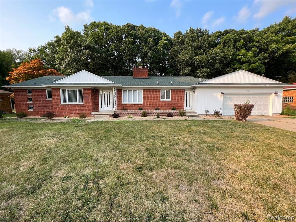3202 Martharose Ct, Flint, MI 48504 | Trulia