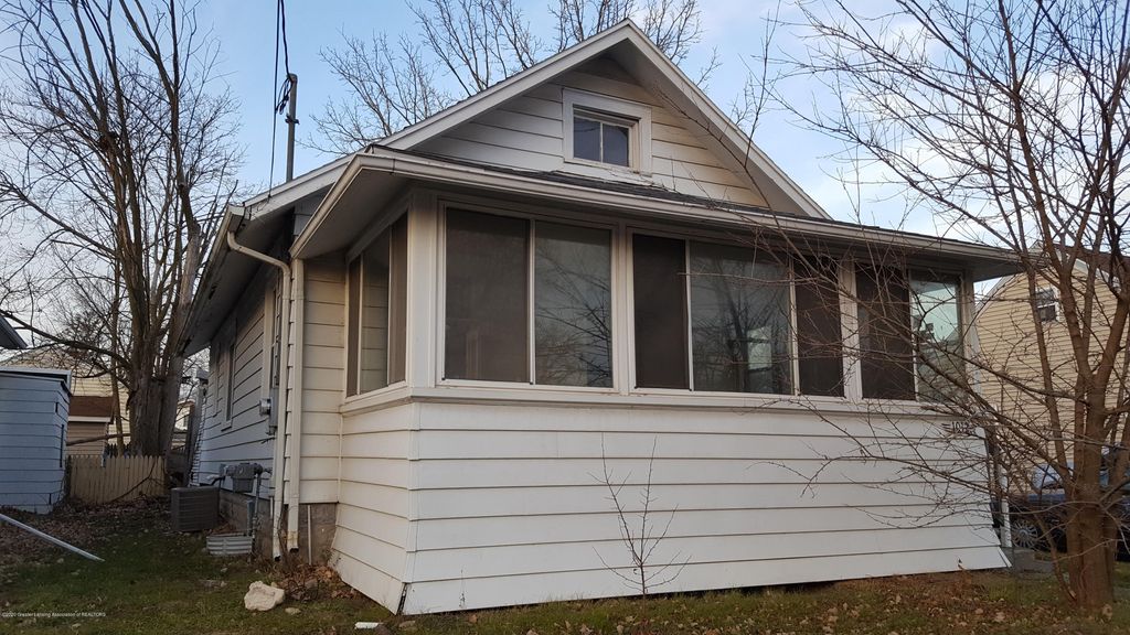 1012 W Mount Hope Ave, Lansing, MI 48910