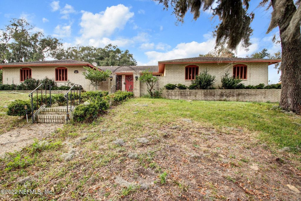 4022 COVE SAINT JOHNS RD, Jacksonville, FL 32277